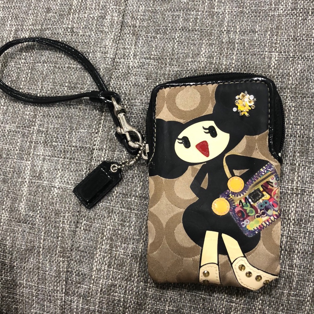 Coach Purse Pepper Wristlet